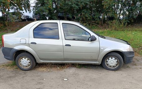 Renault Logan I, 2013 год, 275 000 рублей, 2 фотография