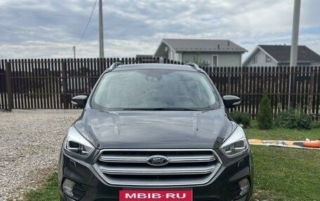 Ford Kuga III, 2018 год, 2 500 000 рублей, 2 фотография