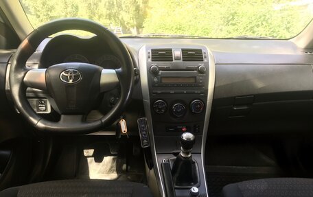 Toyota Corolla, 2010 год, 810 000 рублей, 3 фотография