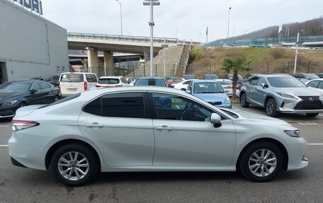 Toyota Camry, 2019 год, 3 100 000 рублей, 4 фотография