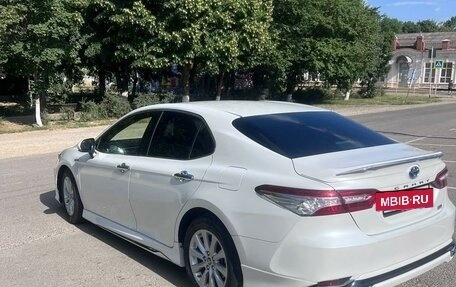 Toyota Camry, 2018 год, 2 400 000 рублей, 6 фотография