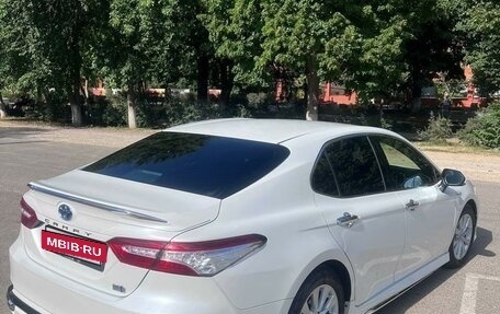 Toyota Camry, 2018 год, 2 400 000 рублей, 4 фотография