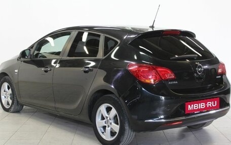 Opel Astra J, 2013 год, 990 000 рублей, 5 фотография