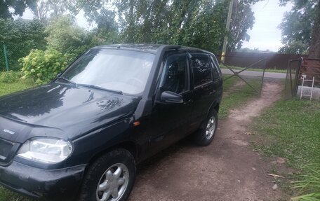 Chevrolet Niva I рестайлинг, 2003 год, 220 000 рублей, 5 фотография