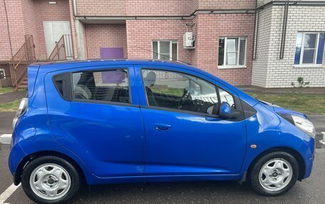 Chevrolet Spark III, 2012 год, 700 000 рублей, 3 фотография