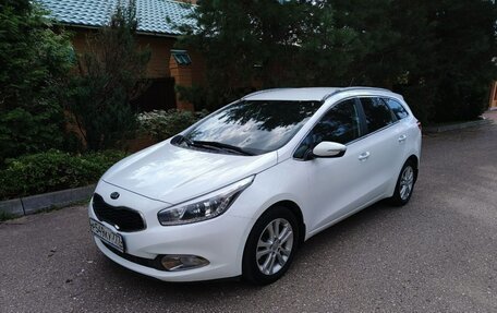 KIA cee'd III, 2014 год, 1 350 000 рублей, 2 фотография