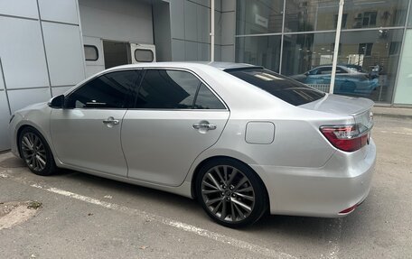 Toyota Camry, 2011 год, 1 800 000 рублей, 3 фотография