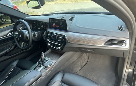 BMW 5 серия, 2019 год, 4 550 000 рублей, 11 фотография