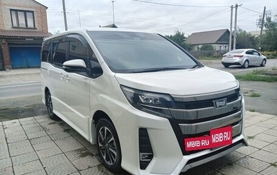 Toyota Noah III, 2017 год, 2 620 000 рублей, 1 фотография