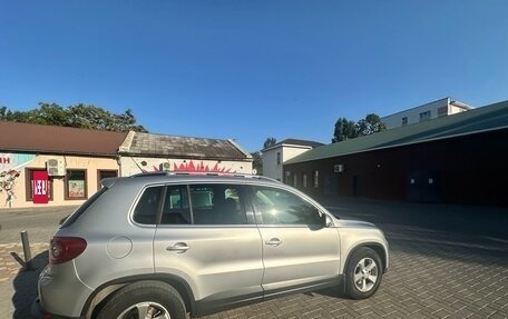 Volkswagen Tiguan I, 2011 год, 1 700 000 рублей, 3 фотография