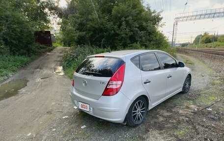 Hyundai i30 I, 2010 год, 800 000 рублей, 10 фотография