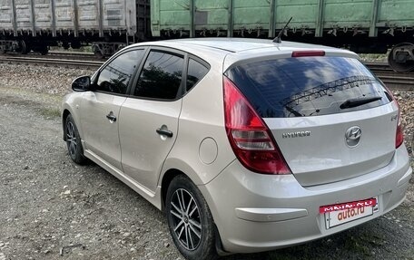 Hyundai i30 I, 2010 год, 800 000 рублей, 13 фотография