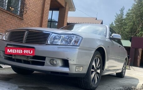 Nissan Gloria XI, 2000 год, 670 000 рублей, 3 фотография