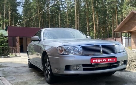 Nissan Gloria XI, 2000 год, 670 000 рублей, 9 фотография