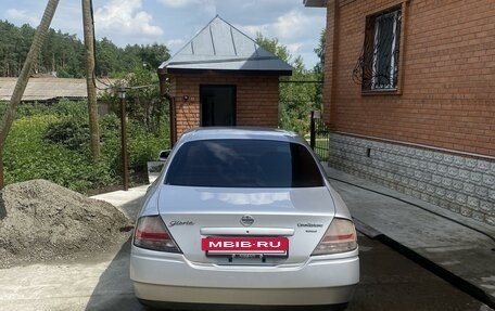 Nissan Gloria XI, 2000 год, 670 000 рублей, 18 фотография