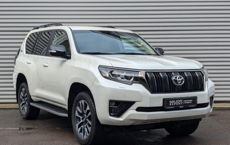 Toyota Land Cruiser Prado 150 рестайлинг 2, 2021 год, 7 950 000 рублей, 23 фотография