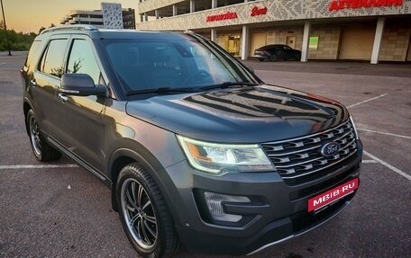 Ford Explorer VI, 2017 год, 2 900 000 рублей, 7 фотография