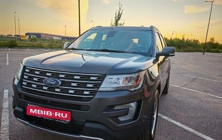 Ford Explorer VI, 2017 год, 2 900 000 рублей, 4 фотография