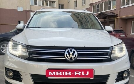 Volkswagen Tiguan I, 2013 год, 1 600 000 рублей, 2 фотография