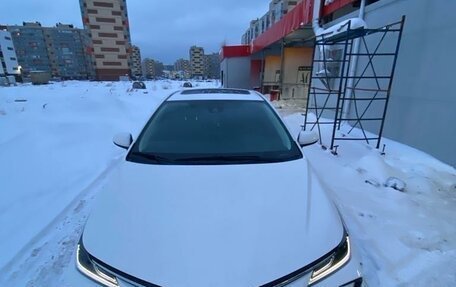 Toyota Corolla, 2022 год, 2 400 000 рублей, 4 фотография