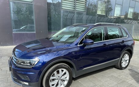 Volkswagen Tiguan II, 2019 год, 3 499 000 рублей, 2 фотография