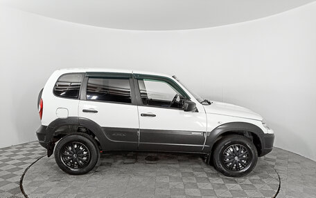 Chevrolet Niva I рестайлинг, 2015 год, 766 000 рублей, 4 фотография