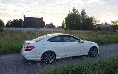 Mercedes-Benz C-Класс, 2011 год, 1 650 000 рублей, 9 фотография