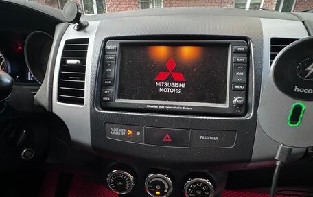 Mitsubishi Outlander III рестайлинг 3, 2012 год, 900 000 рублей, 8 фотография