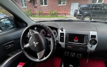 Mitsubishi Outlander III рестайлинг 3, 2012 год, 900 000 рублей, 4 фотография