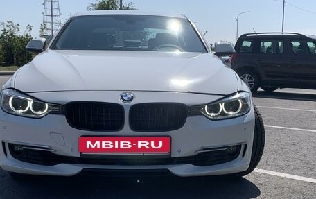 BMW 3 серия, 2012 год, 2 050 000 рублей, 2 фотография