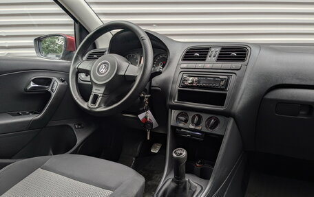 Volkswagen Polo VI (EU Market), 2011 год, 720 000 рублей, 14 фотография