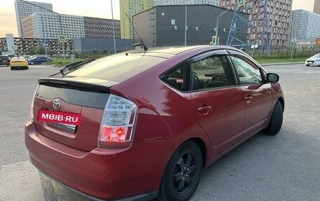 Toyota Prius, 2006 год, 1 050 000 рублей, 8 фотография