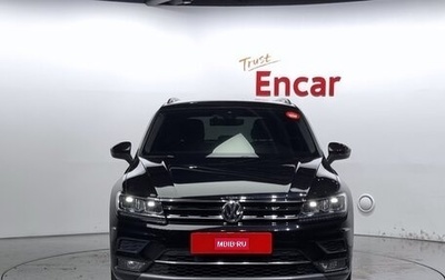 Volkswagen Tiguan II, 2020 год, 2 500 000 рублей, 1 фотография