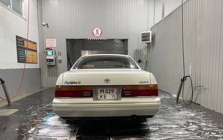 Toyota Crown, 1993 год, 900 000 рублей, 2 фотография