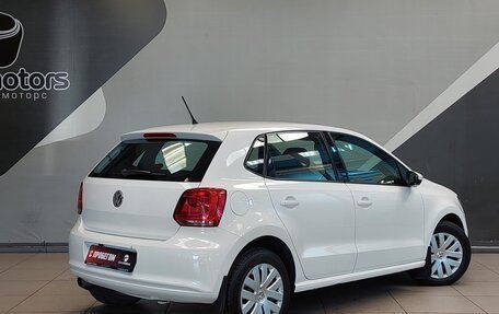 Volkswagen Polo VI (EU Market), 2012 год, 910 000 рублей, 2 фотография