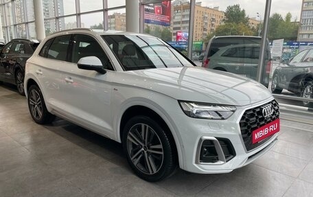 Audi Q5, 2023 год, 9 000 000 рублей, 3 фотография