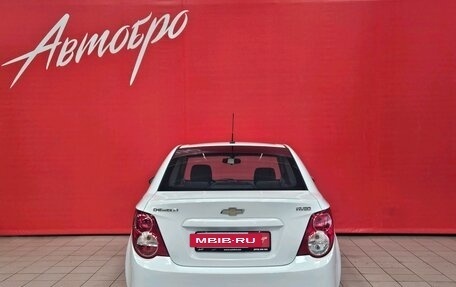 Chevrolet Aveo III, 2013 год, 895 000 рублей, 4 фотография