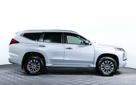 Mitsubishi Pajero Sport III рестайлинг, 2020 год, 4 178 000 рублей, 4 фотография