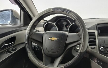 Chevrolet Cruze II, 2011 год, 780 000 рублей, 9 фотография