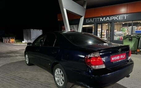 Toyota Camry V40, 2002 год, 650 000 рублей, 4 фотография