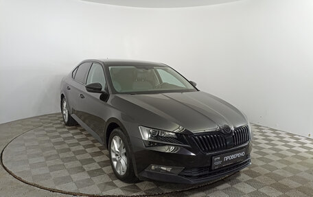 Skoda Superb III рестайлинг, 2018 год, 2 414 000 рублей, 3 фотография