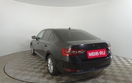 Skoda Superb III рестайлинг, 2018 год, 2 414 000 рублей, 7 фотография