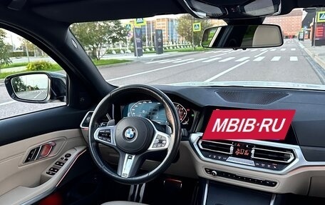 BMW 3 серия, 2019 год, 4 300 000 рублей, 32 фотография