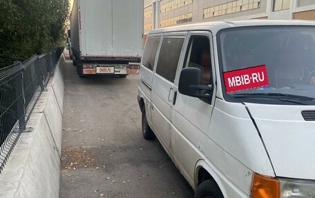 Volkswagen Transporter T4, 1993 год, 250 000 рублей, 3 фотография