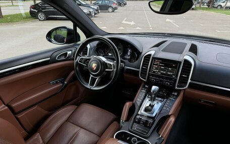 Porsche Cayenne III, 2016 год, 4 290 000 рублей, 23 фотография