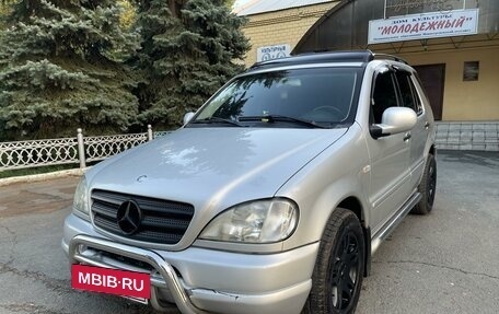 Mercedes-Benz M-Класс, 2000 год, 950 000 рублей, 3 фотография