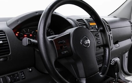 Nissan Navara (Frontier), 2008 год, 1 055 000 рублей, 10 фотография