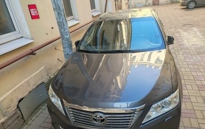 Toyota Camry, 2013 год, 2 100 000 рублей, 1 фотография