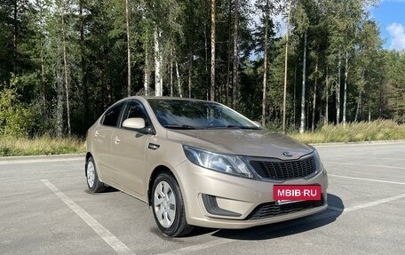 KIA Rio III рестайлинг, 2014 год, 999 000 рублей, 3 фотография