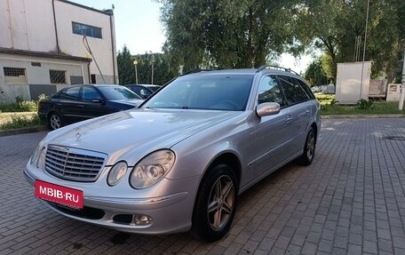 Mercedes-Benz E-Класс, 2003 год, 940 000 рублей, 3 фотография